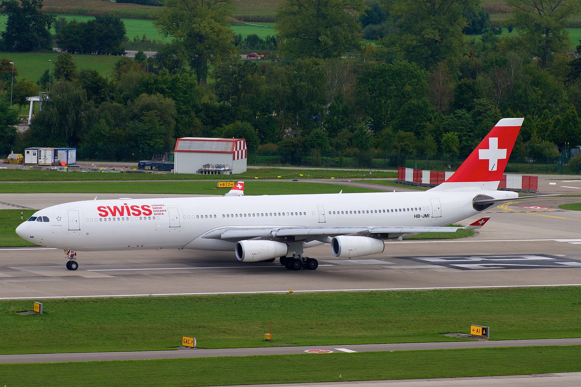 swiss-airbus-a340-300-hb-jmi