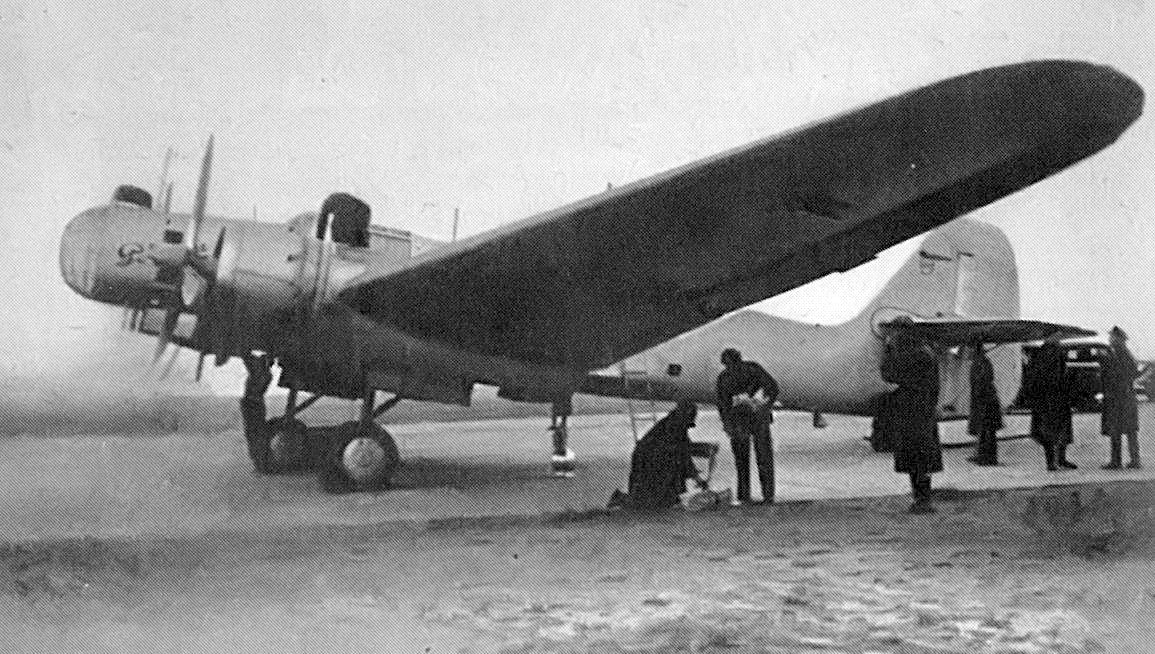 Tupolev ANT-37 (DB-2) long-range aircraft