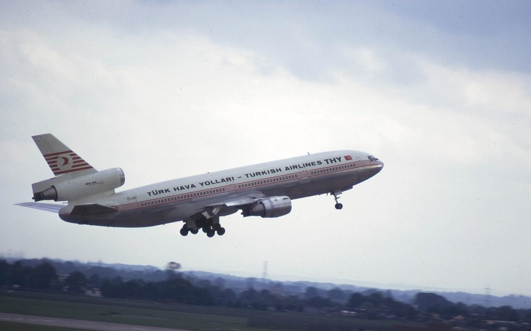 Vuelo 981 de Turkish Airlines: La puerta de carga que mató a 346 personas.
