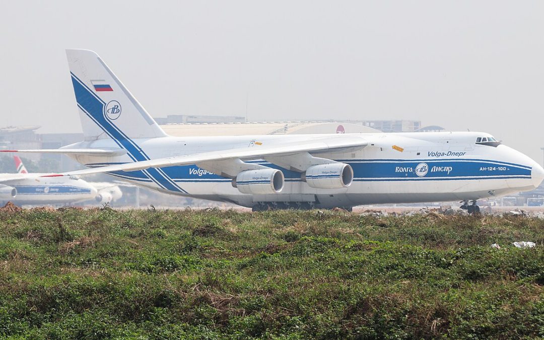 Why Nothing Can Replace the Antonov An-124