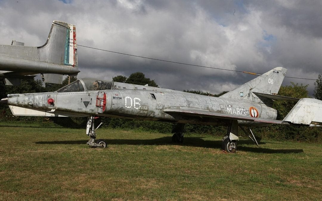 Dassault Étendard IV: France’s First Carrier Strike Jet
