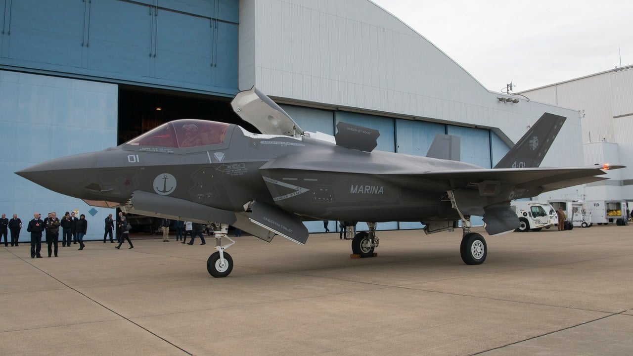 Italian Navy F-35B Lightning II 4-01 with its lift-fan door open on the ramp at NAS Patuxent River Italian Navy F-35B Lightning II 4-01 with its lift-fan door open on the ramp at NAS Patuxent River