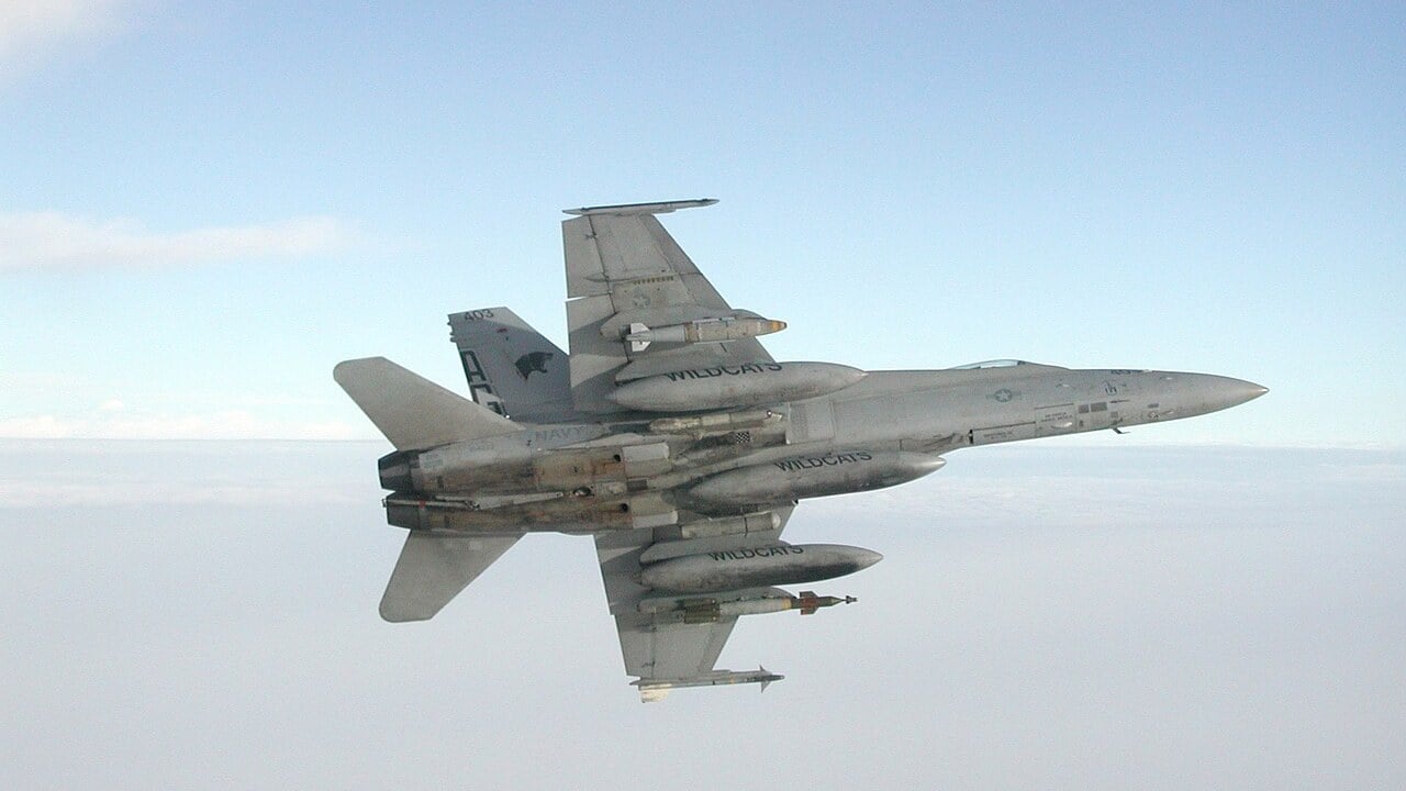US Navy F/A-18 Hornet of VFA-131 carrying GBU-32 JDAM bombs in 2002