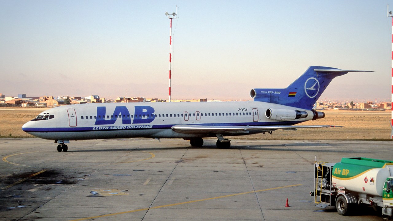 Lloyd Aéreo Boliviano Boeing 727 at El Alto International Airport, La Paz