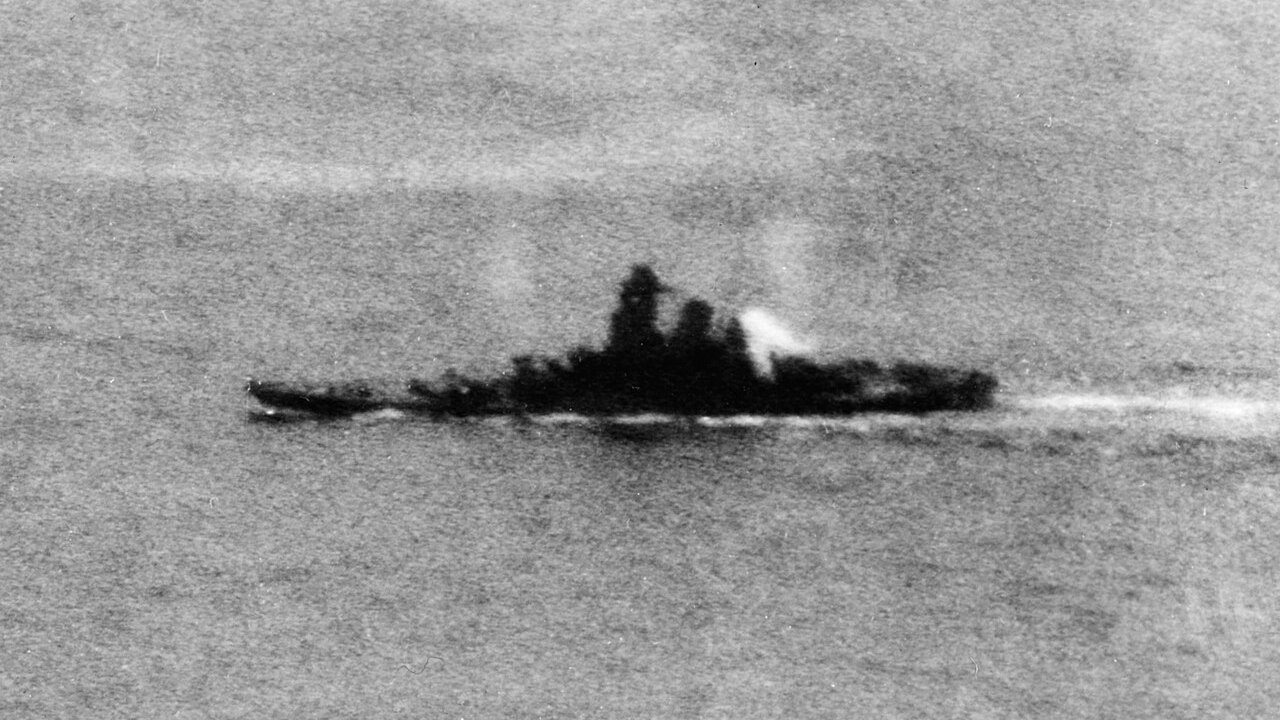 Japanese battleship Yamato manoeuvring under attack by US Navy carrier aircraft during Operation Ten-Go, 7 April 1945