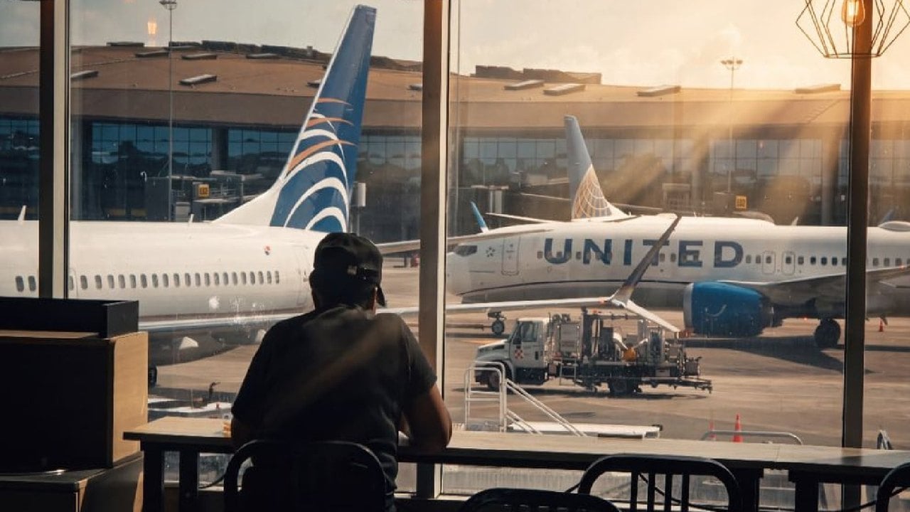 Copa Airlines and United Boeing 737s at the gates of Tocumen International Airport in Panama