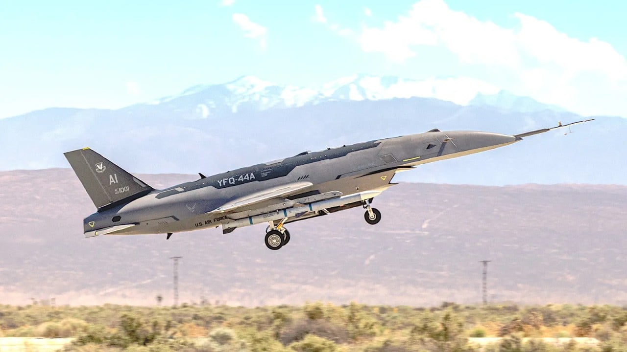 YFQ-44A Fury taking off A US Air Force YFQ-44A Fury drone taking off with gear down and missiles under its belly