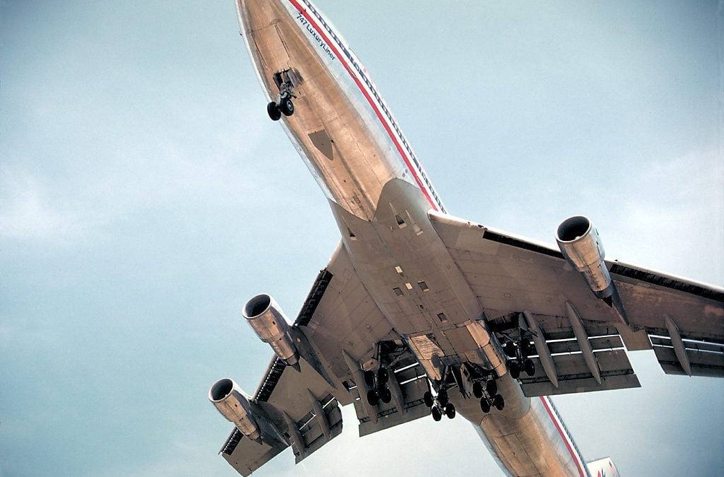 Polished Metal: When Airliners Flew Without Paint
