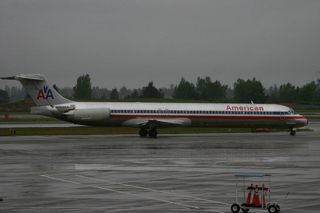 American Airlines MD-82 N464AA in polished aluminium livery