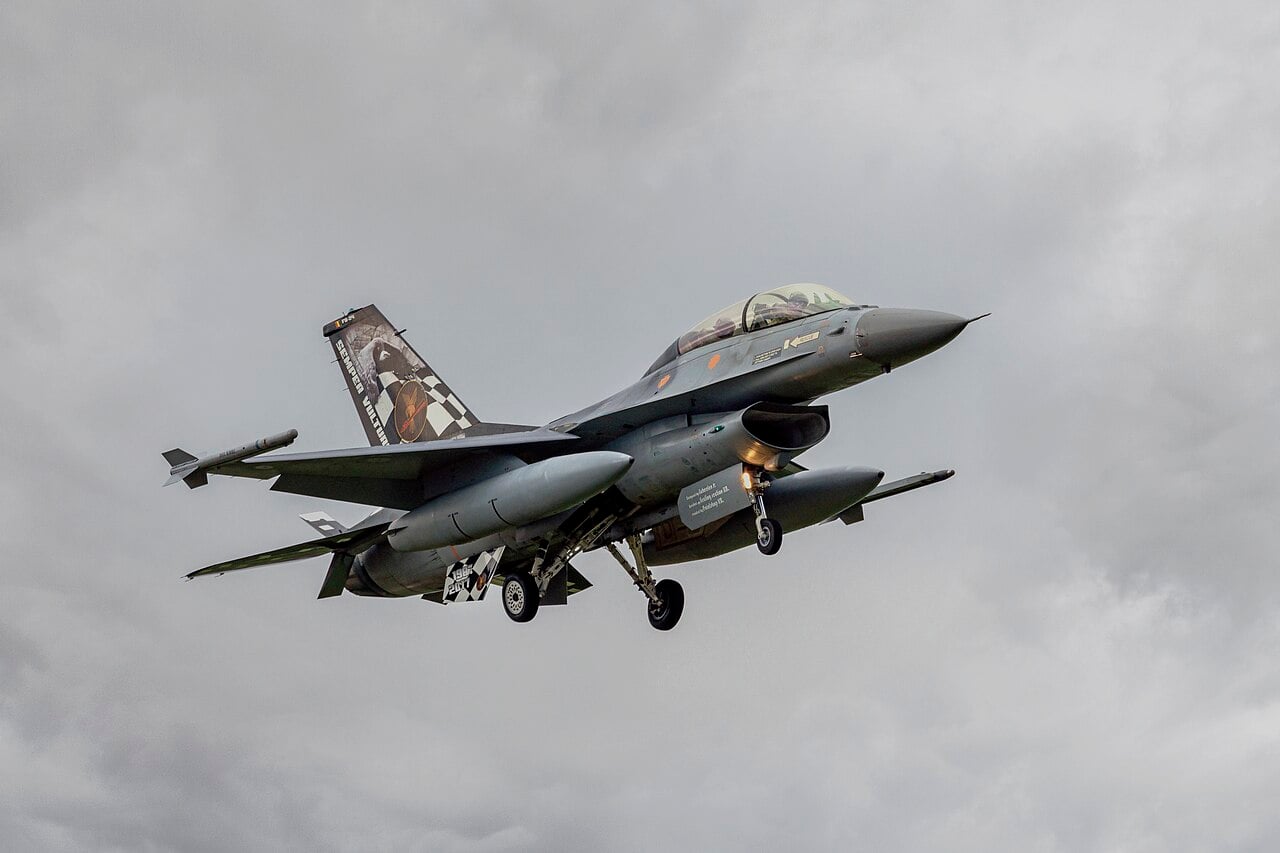Two-seat Belgian Air Component F-16 with Semper Vultur tail art on approach at Volkel air base