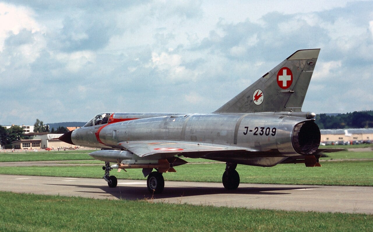 Swiss Air Force Mirage IIIS J-2309 on the ground