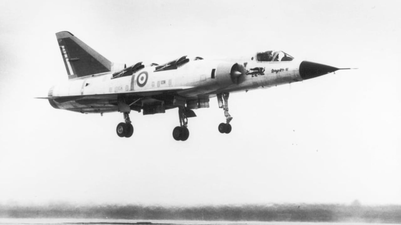 dassault-mirage-iiiv-mach-2-vtol-fighter-1965 Dassault Mirage IIIV during flight testing, 1965