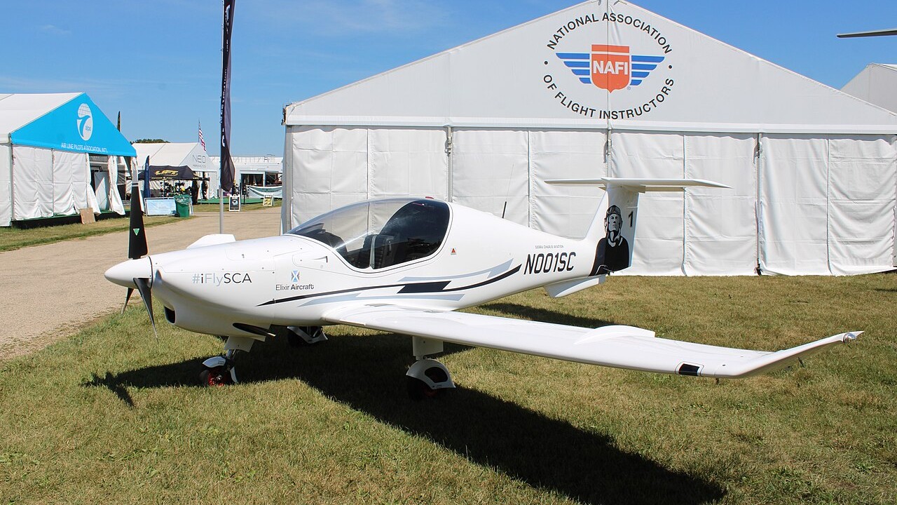 elixir-aircraft-trainer-faa-grounding-emergency-ad-2026 Elixir two-seat trainer N001SC at EAA AirVenture Oshkosh