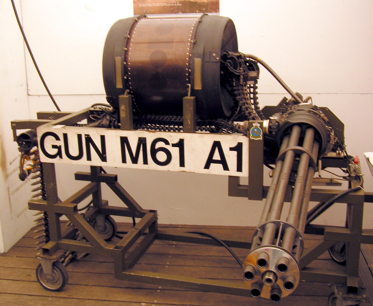 M61A1 Vulcan 20mm rotary cannon of the F-16 on display