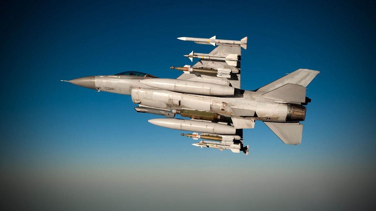 f-16-sniper-advanced-targeting-pod-lockheed-martin-16×9