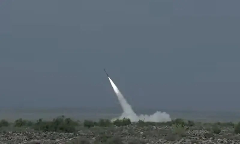 Pakistan Army launches the Fatah-2 ER missile