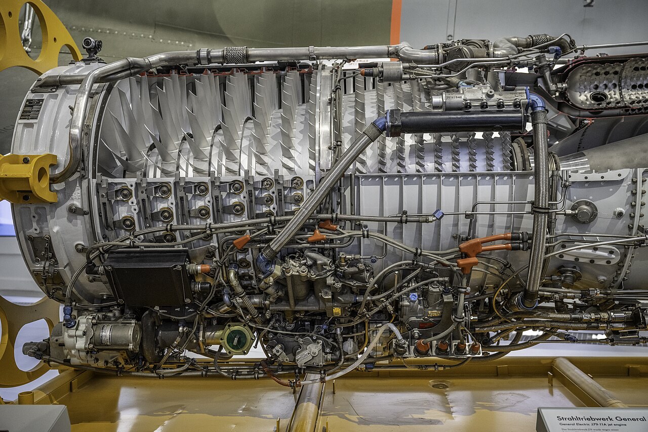 Sectioned General Electric J79-11A turbojet showing its axial compressor blades and combustion section at the Deutsches Museum