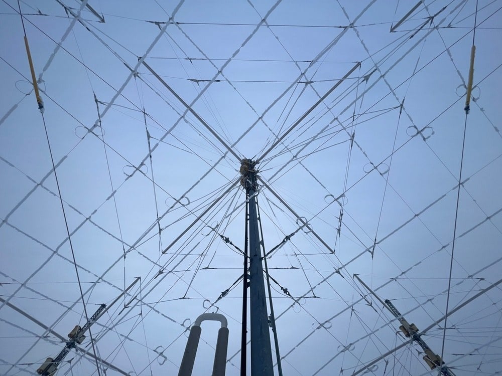 Crossed-dipole antenna elements of the HAARP transmitter array at Gakona, Alaska