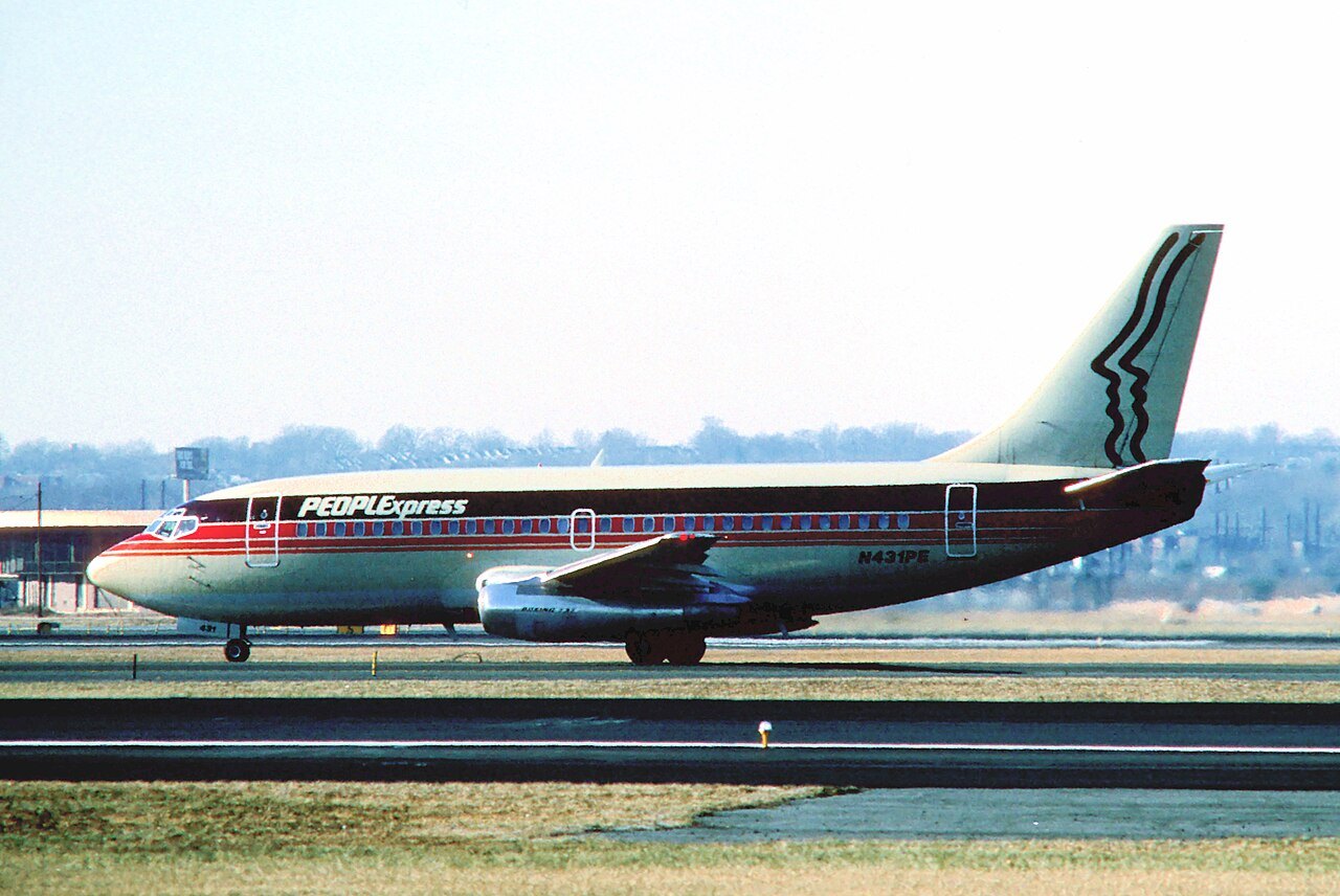 People Express Boeing 737 at Newark in 1983