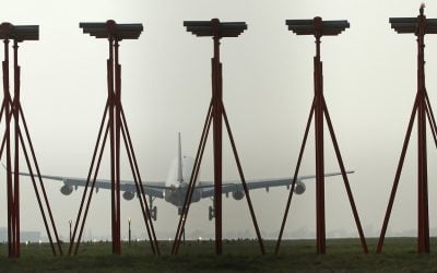 Instrument Landing System: How ILS Guides Airliners Through Fog