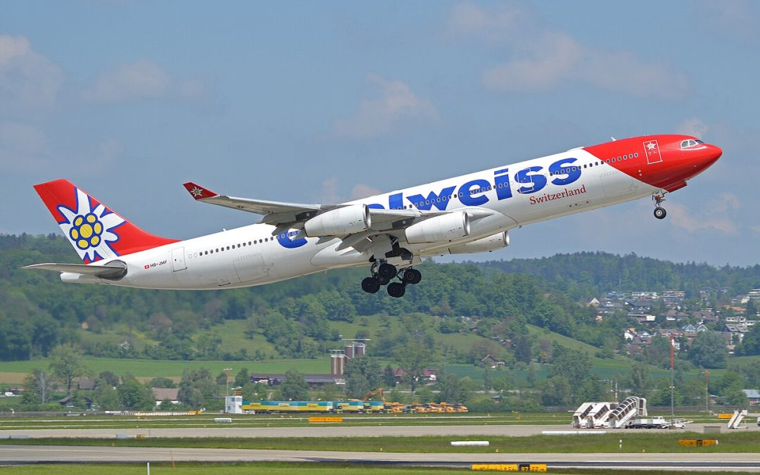 When the Landing Gear Won’t Retract: What Pilots Do Next