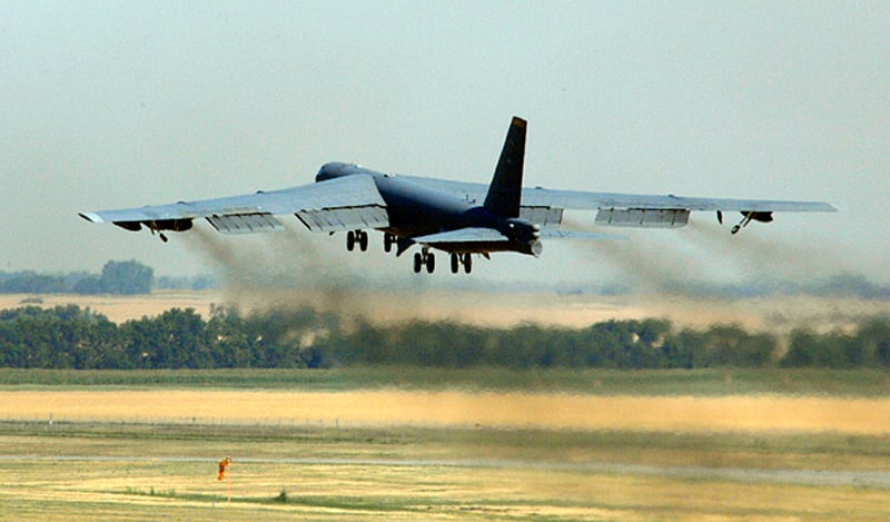 B-52H bomber taking off from Minot Air Force Base in 2007