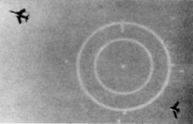 North Vietnamese MiG-17 attacking a USAF F-105 Thunderchief in 1967