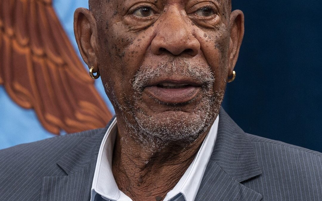 Morgan Freeman, Pilot: From Air Force Radar Tech to His Own Jet
