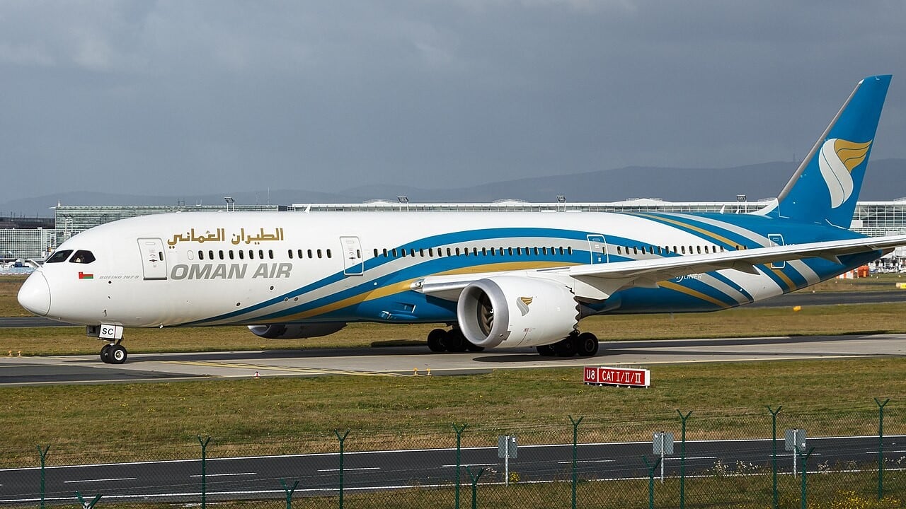 Oman Air Boeing 787-9 A4O-SC