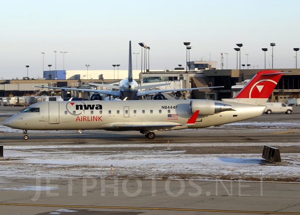 Pinnacle Airlines Bombardier CRJ-200 in Northwest Airlink colours