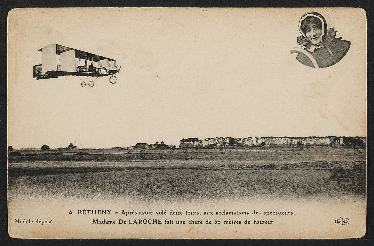Period French postcard showing a Voisin biplane over the field at Bétheny with an inset portrait of Madame de Laroche and a caption about her 50-metre fall