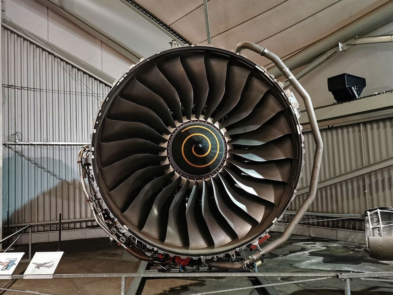 rolls-royce-trent-900-engine-front-fan Front of a Rolls-Royce Trent 900 engine showing its swept fan blades