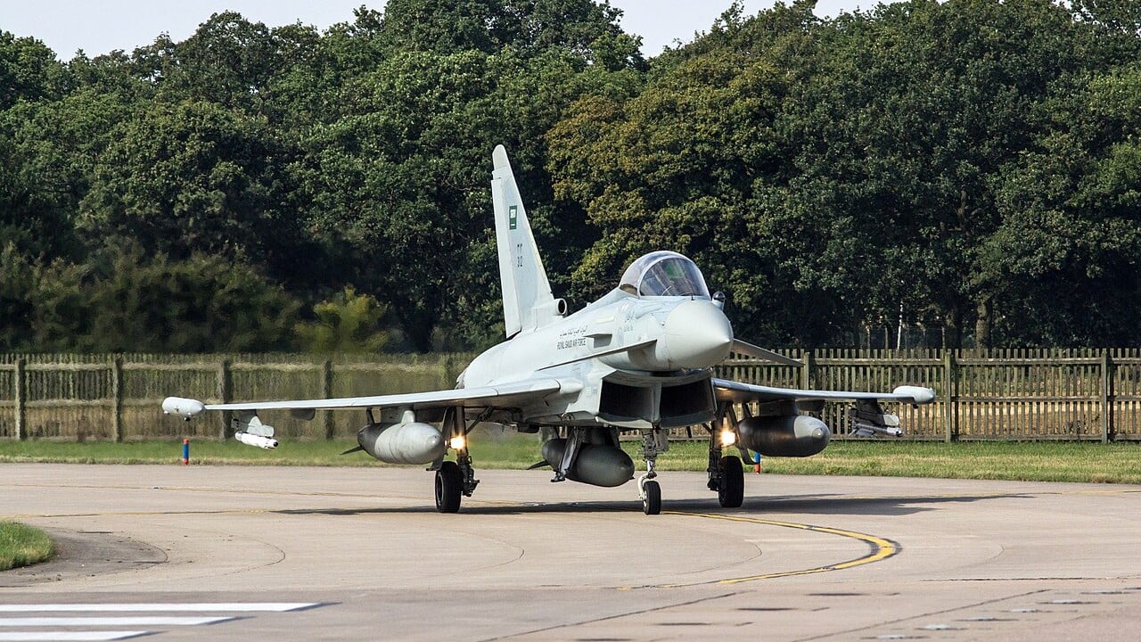 royal-saudi-air-force-eurofighter-typhoon-houthi-claim-saada Royal Saudi Air Force Eurofighter Typhoon 312 taxiing