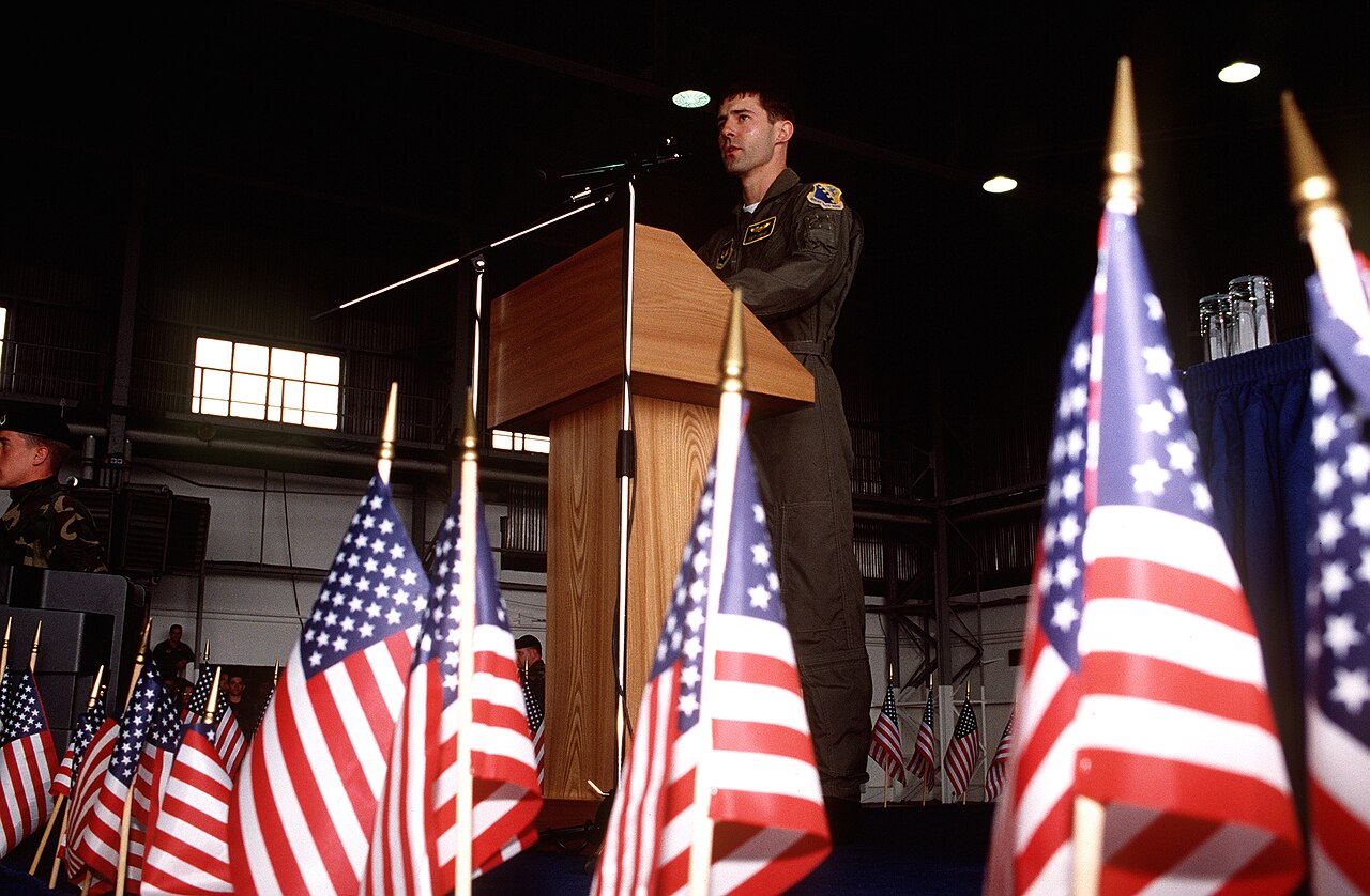 Scott O'Grady speaks to the press at Aviano