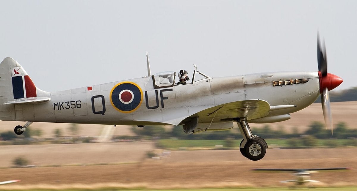 Spitfire MK356 in silver finish landing