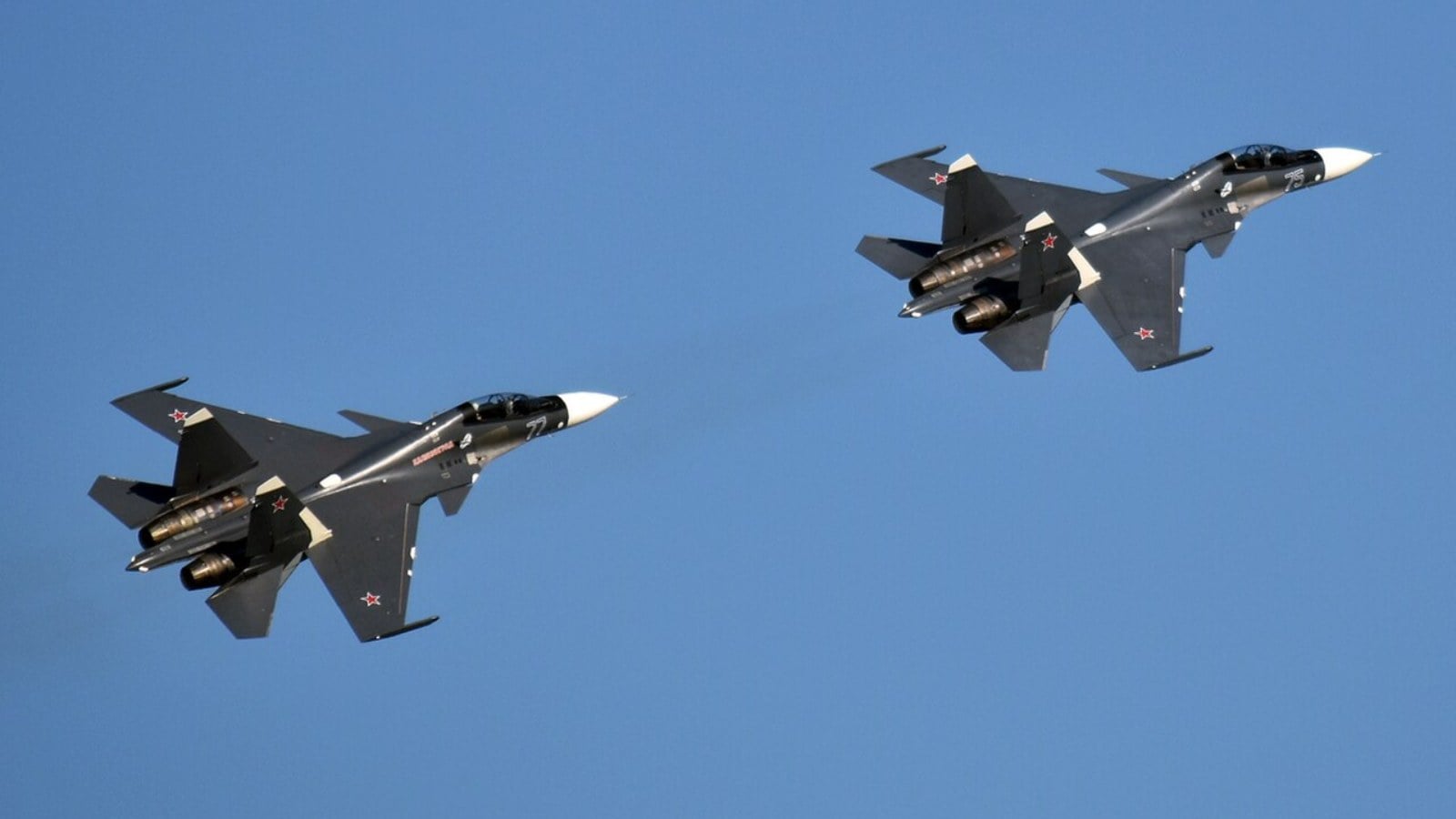 Su-30 Crash in Kaliningrad: Both Crew Eject on Training Flight Su-30 Crash in Kaliningrad: Both Crew Eject on Training Flight
