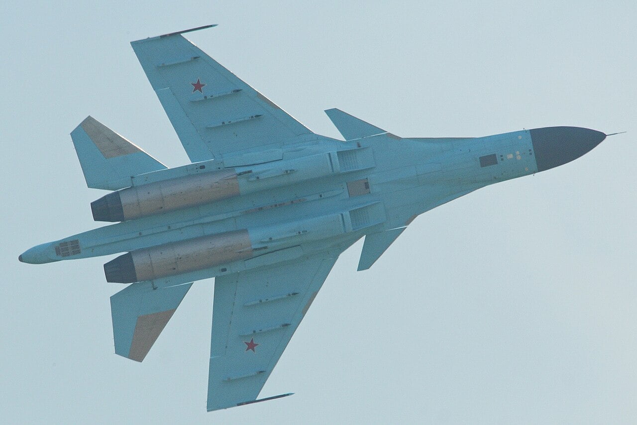 Sukhoi Su-34 Fullback underside showing its long tail cone