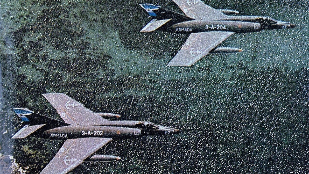 Argentine Navy Super Étendards 3-A-202 and 3-A-204, 1982 Two Argentine Navy Dassault Super Etendard strike fighters, 3-A-202 and 3-A-204, flying low over the sea in 1982