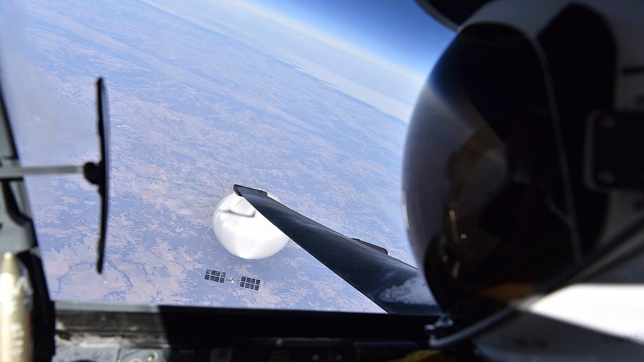 A U-2 pilot looks down at the Chinese high-altitude balloon over the central United States, February 2023