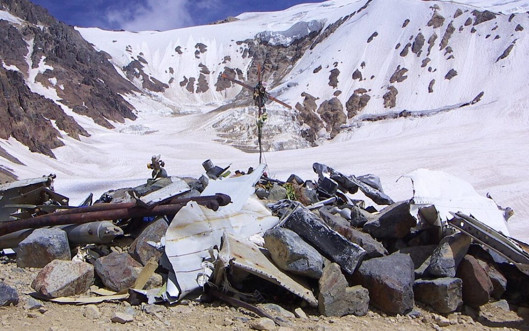 Uruguayan Air Force Flight 571: 72 Days in the Andes