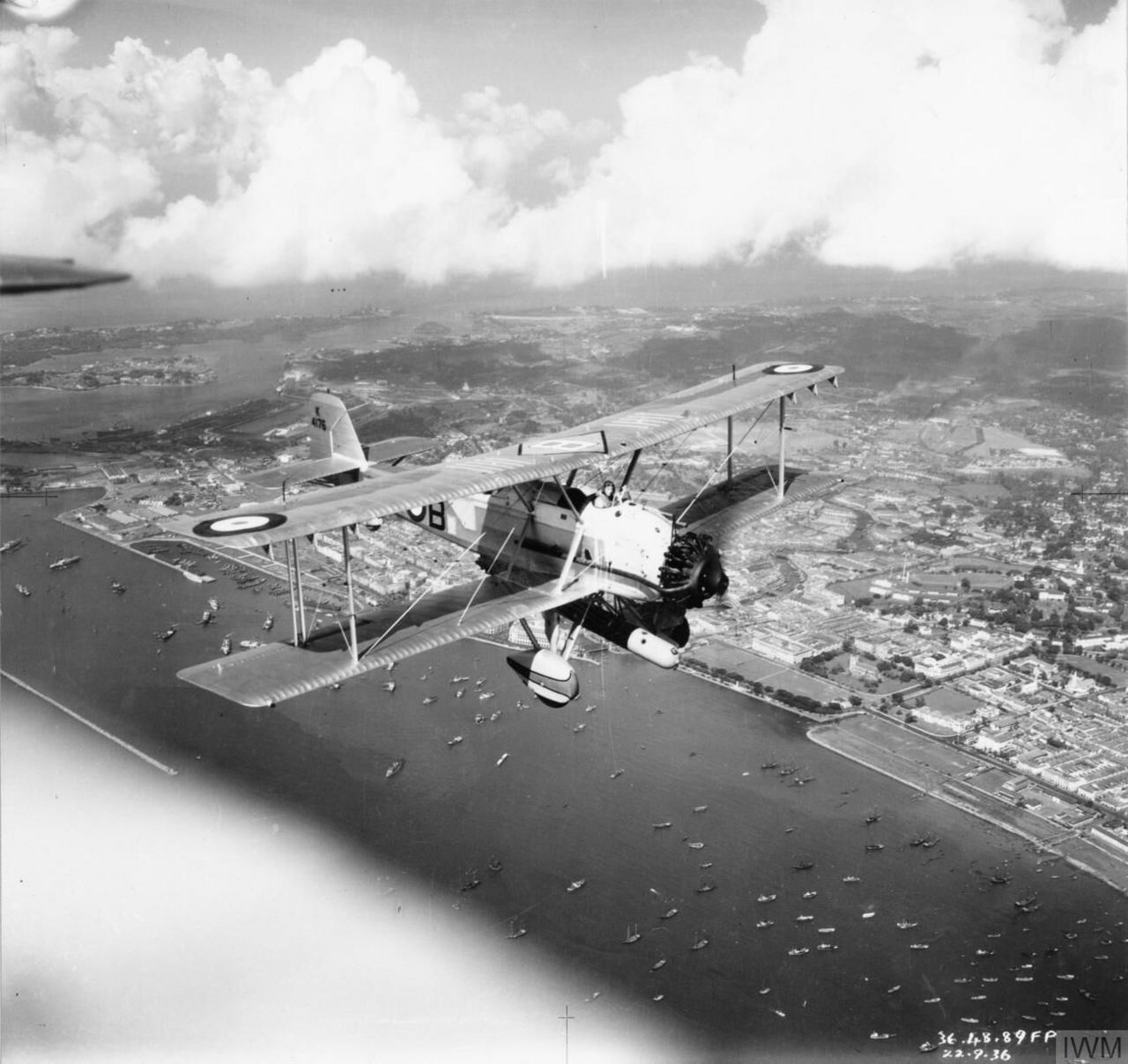 Vickers Vildebeest Mk III of No. 36 Squadron RAF over Singapore in 1936