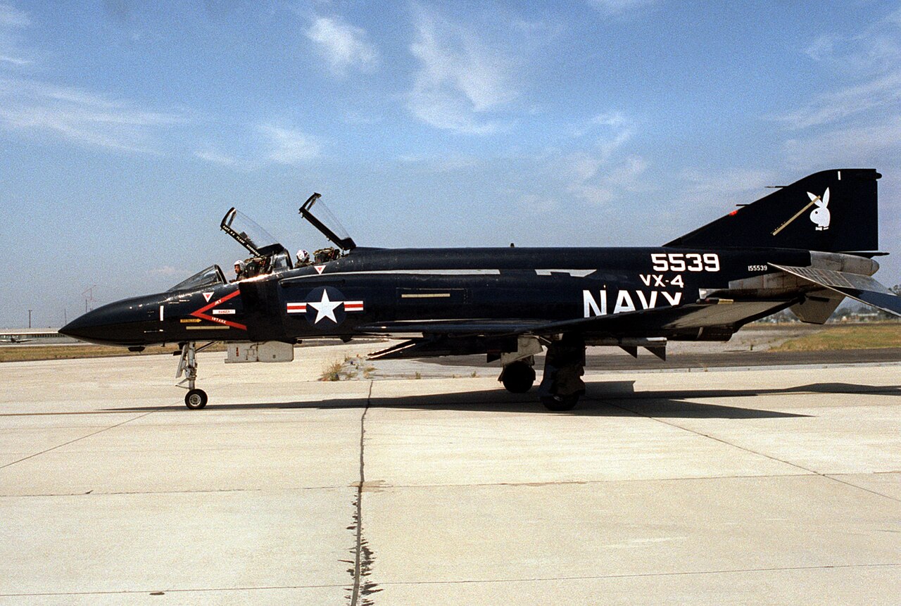vx-4-black-bunny-f-4s-phantom-point-mugu-1982 VX-4 black bunny F-4S Phantom at Point Mugu, 1982