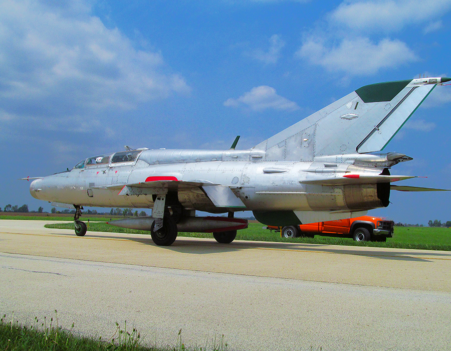 MiG-21-flight1 L-39 Albatros fliegen
