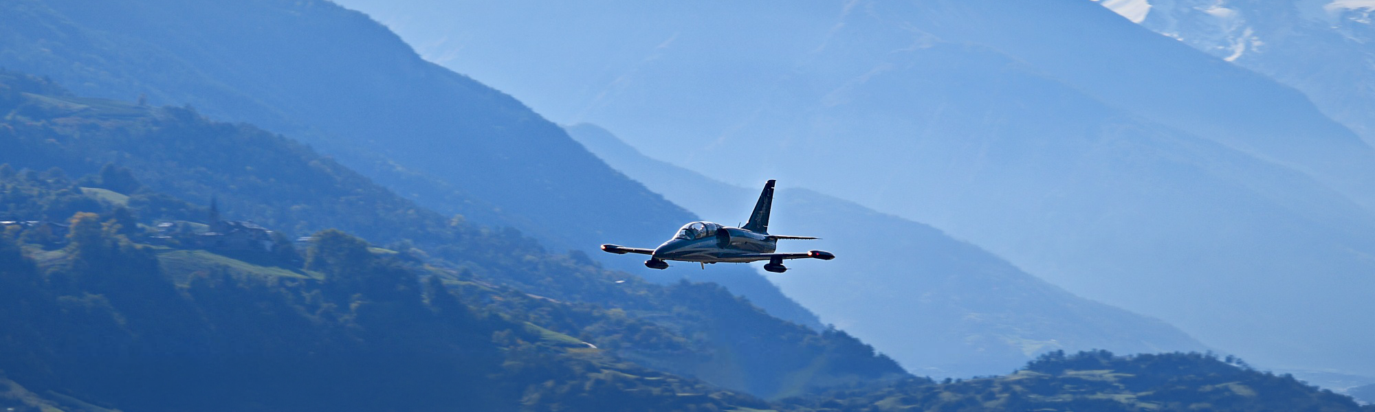 l-39-jet-sion-switzerland-01-21 Hawker Hunter fliegen in der Schweiz