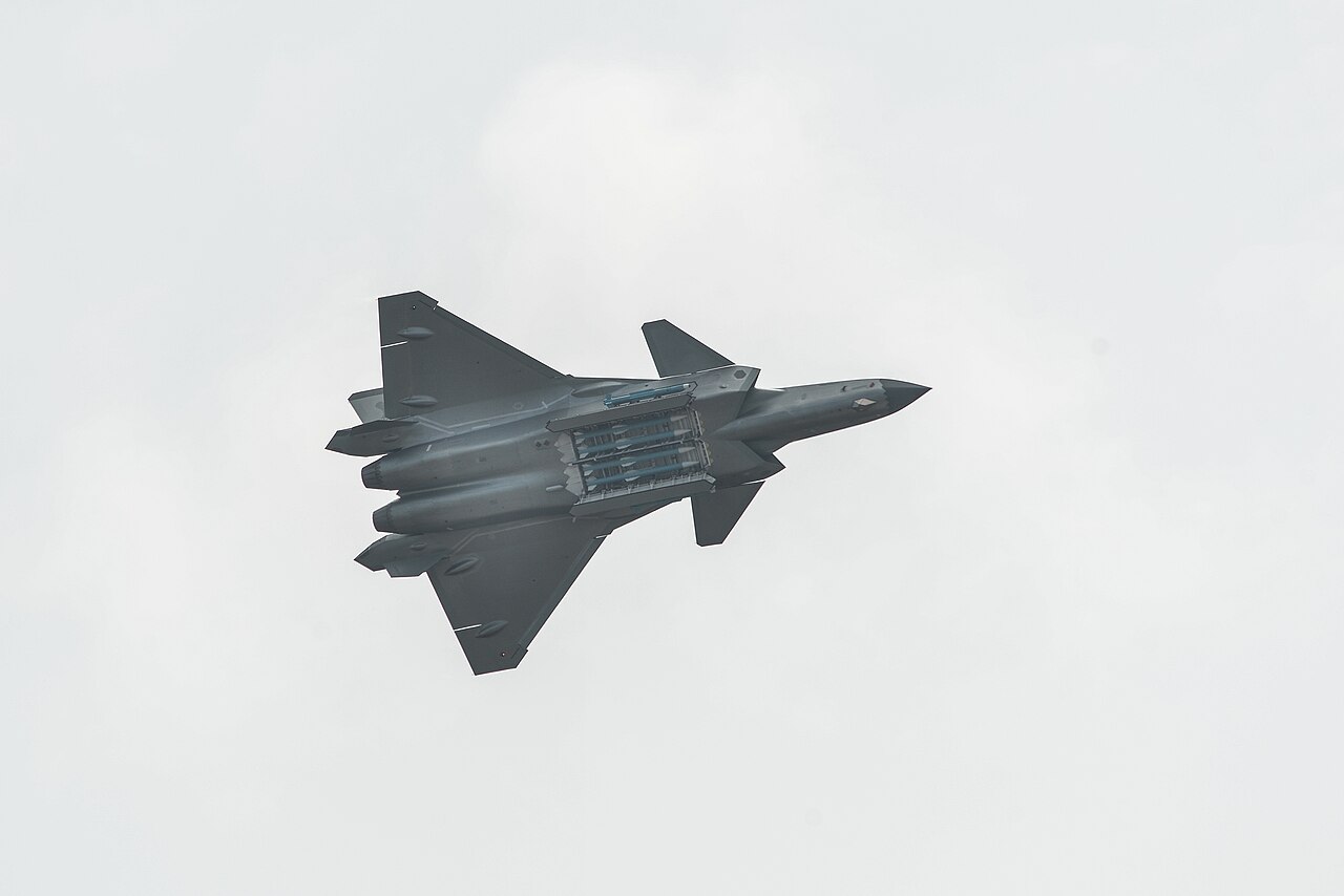 Chengdu J-20 Mighty Dragon