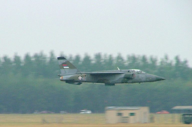 Soko J-22 Orao / IAR-93