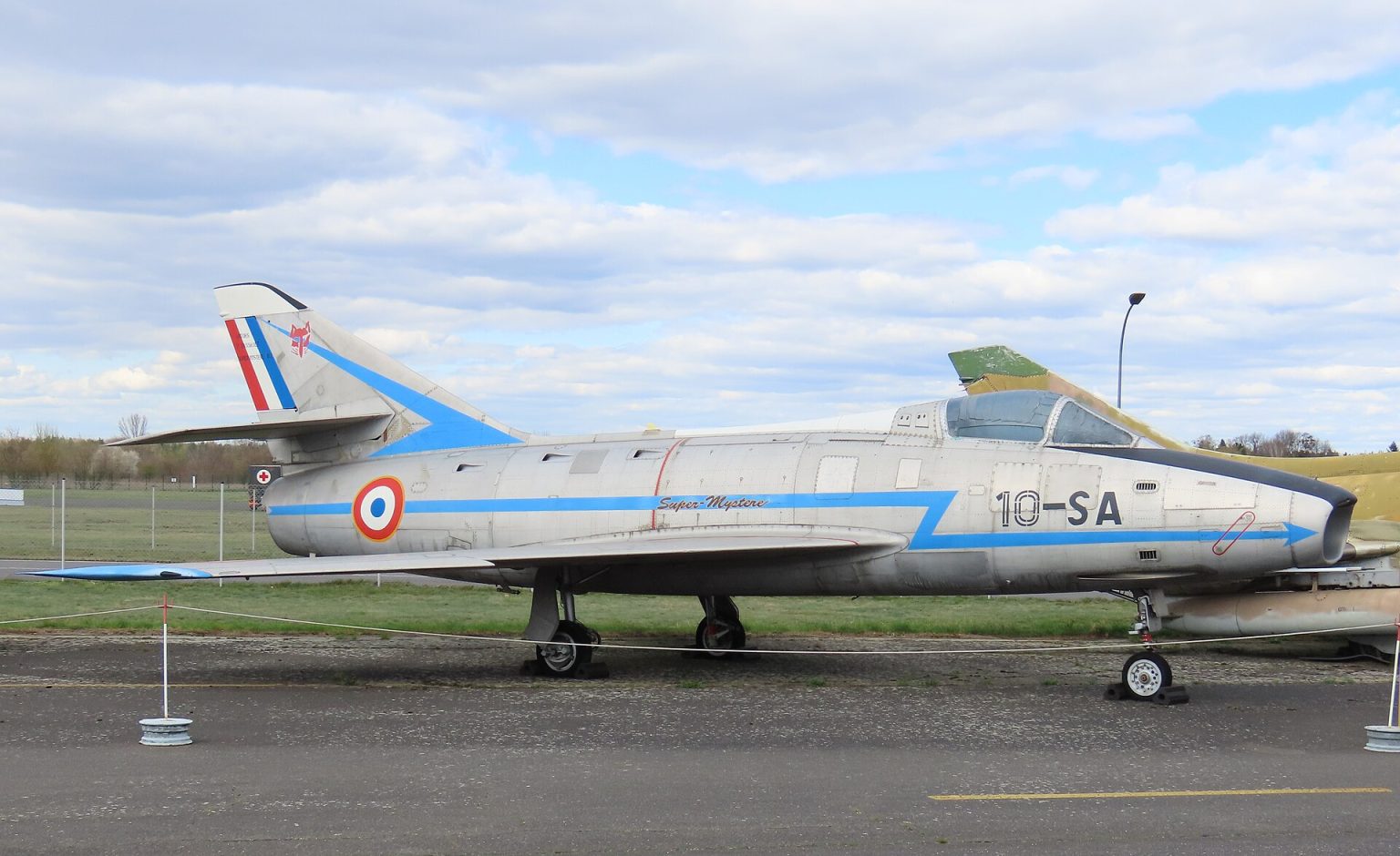 Dassault Super Mystère, Western Europe’s first supersonic production fighter