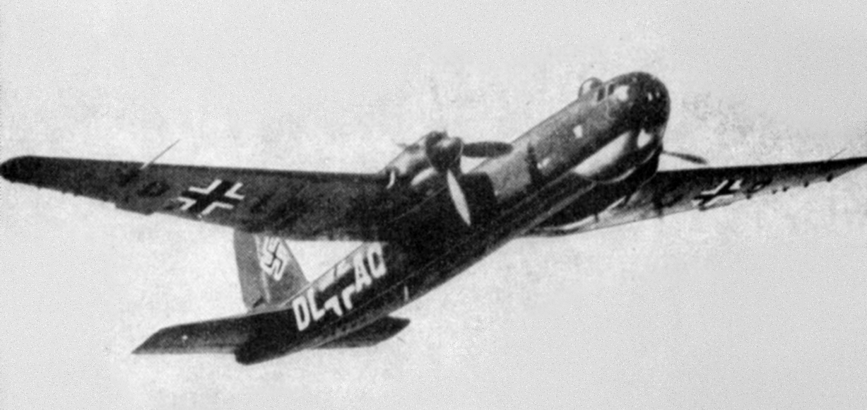 Heinkel He 177 Greif heavy bomber in flight, 1942