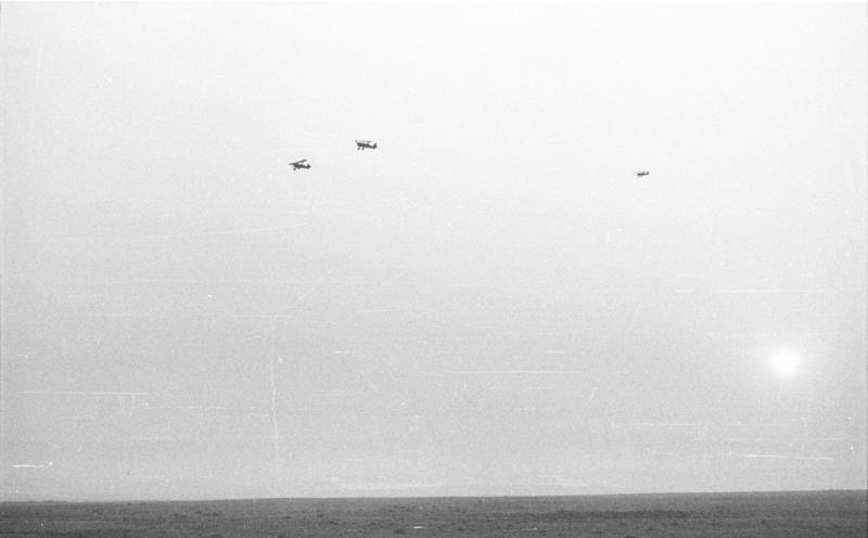 Henschel Hs 123. Photo: Bundesarchiv (CC BY-SA 3.0 de).