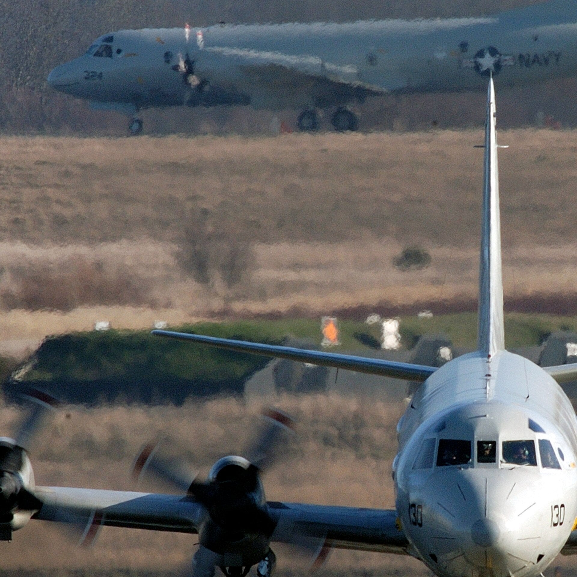 Lockheed P-3 Orion photo enlarged
